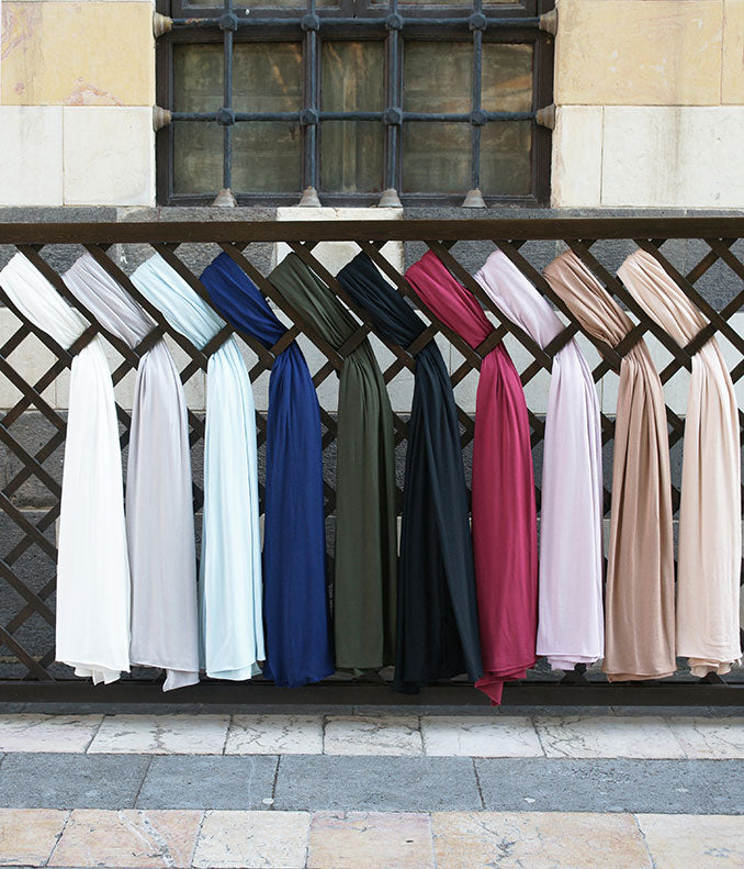 Hijabs: Buy 3 get a 4th Free 