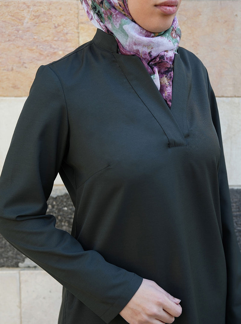 Curved Hem and Side Slits Tunic