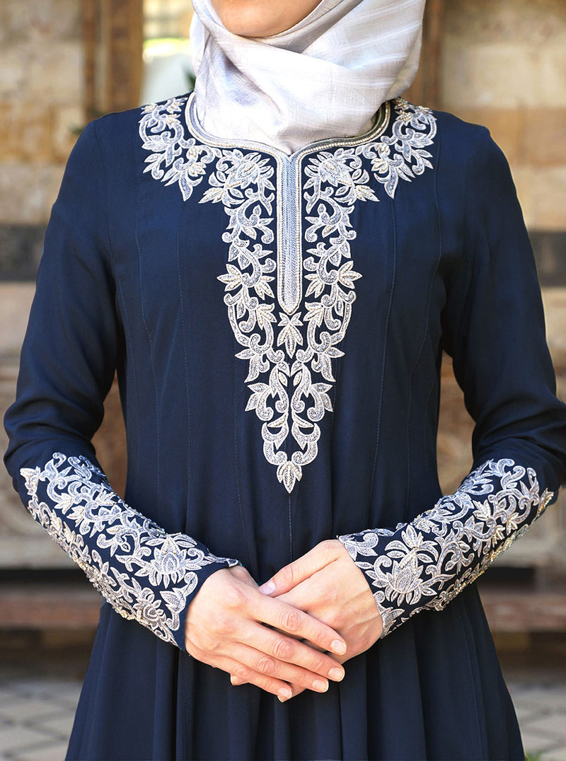 Zanubiyya Abaya Gown