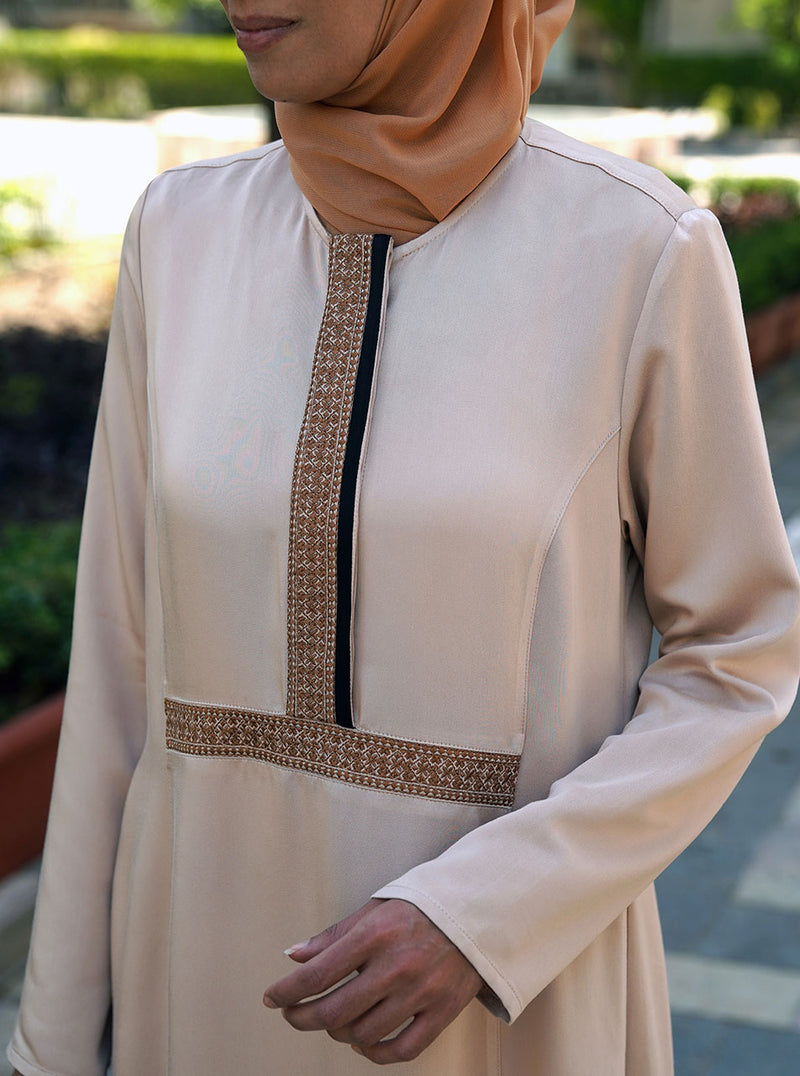Fadila Embroidered Abaya