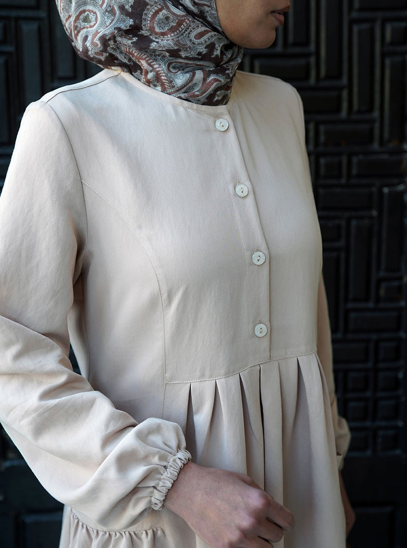 Inverted Box Pleats Abaya Shukr Clothing - Main Image