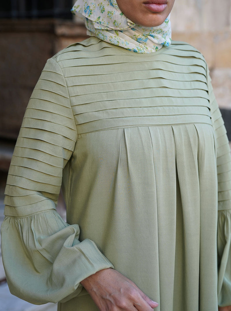 Pleated Bodice Abaya