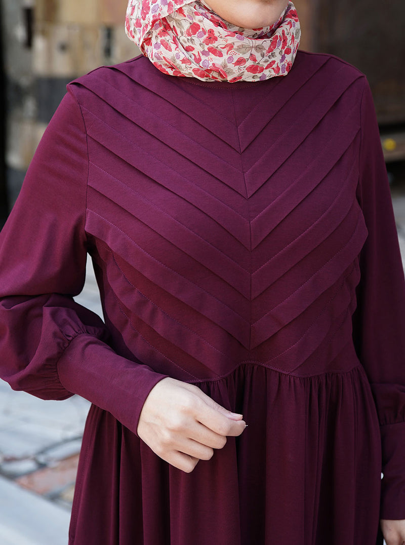 Chevron Pleated and Gathered Abaya