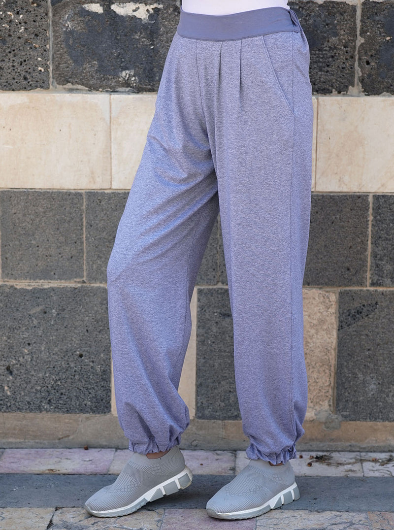 Active Pleated Pants