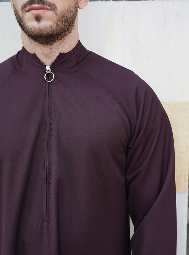 Zipped Thobe with Raised Collar