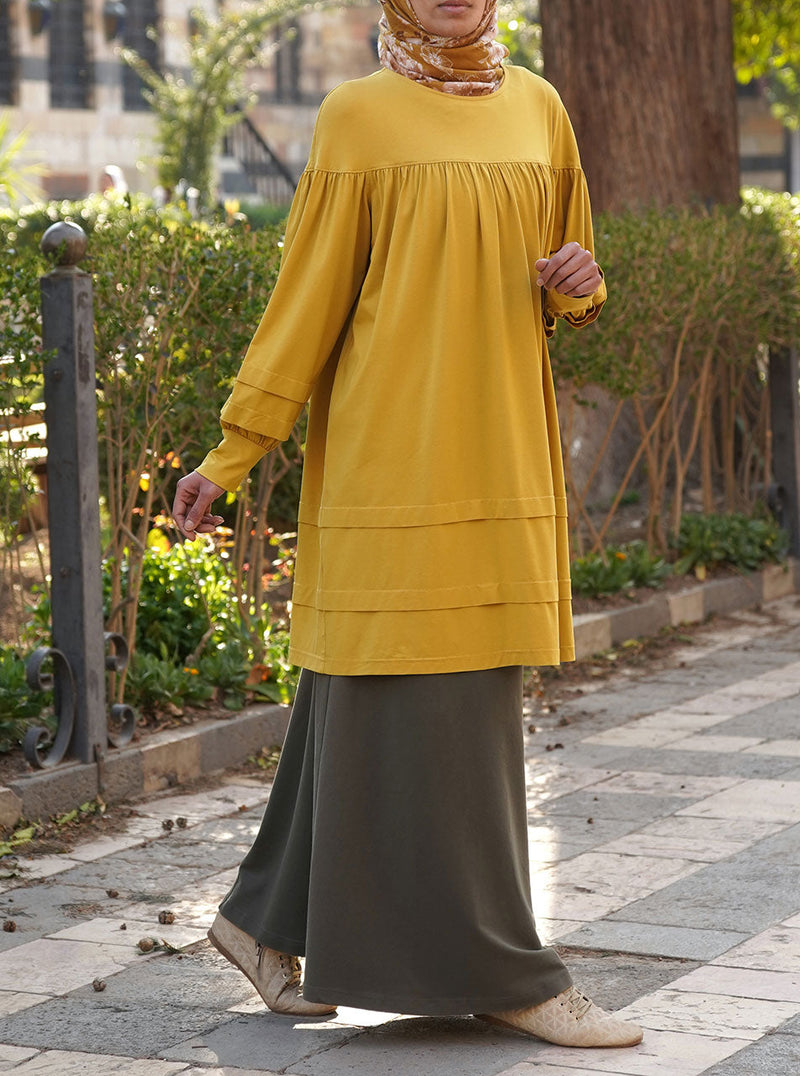 Loose Fit Gathered and Pleated Top