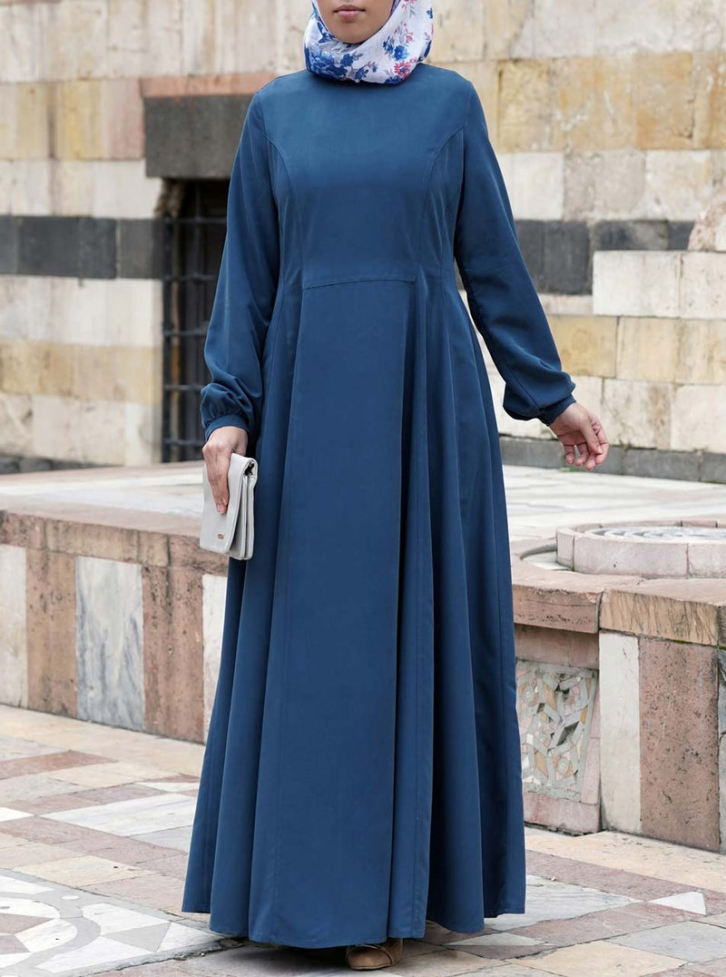 Nouria Abaya
