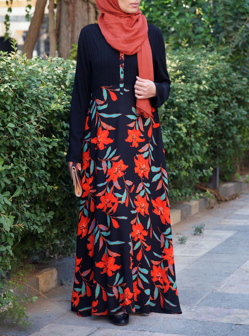 Fine Pleats Printed Abaya